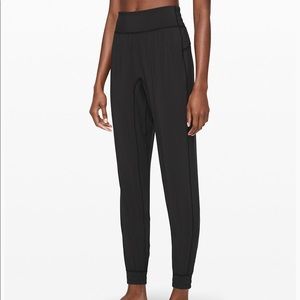 Lululemon sun setter joggers sz 4